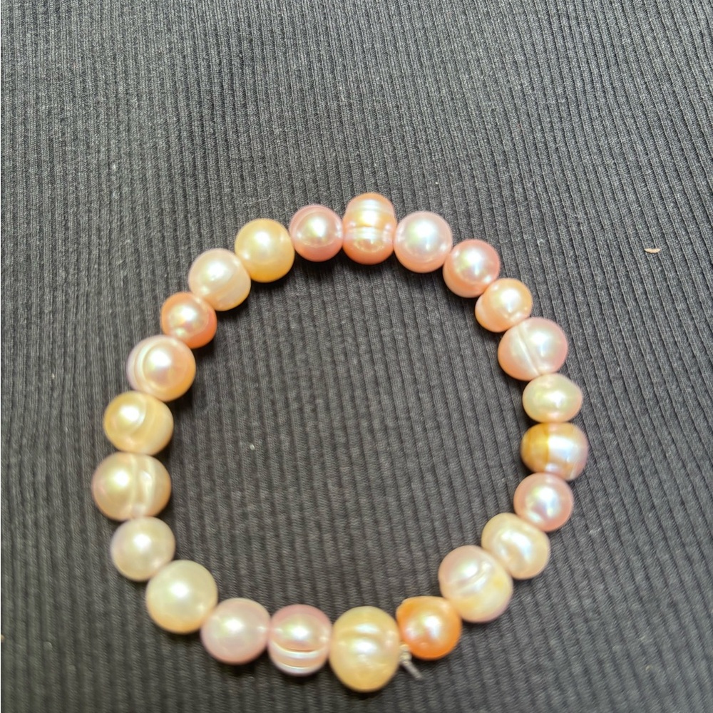 Elegant multi colored natrual pearls Pearl Bracelet